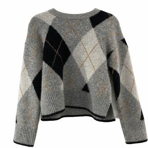 Argyle Pattern Gray Sweater